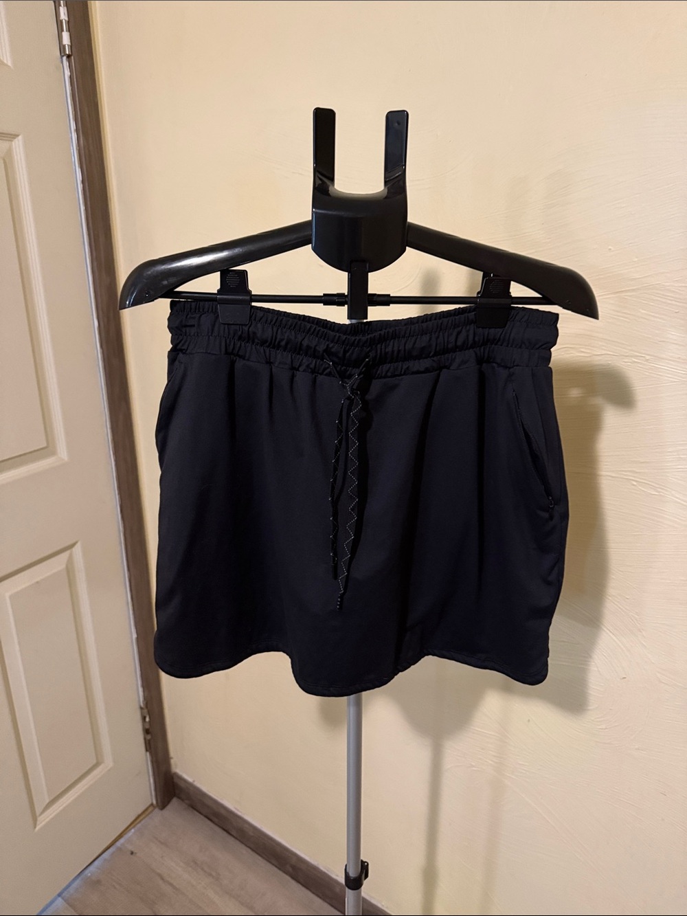 Black Women's Athletic Skort with Drawstring Waist